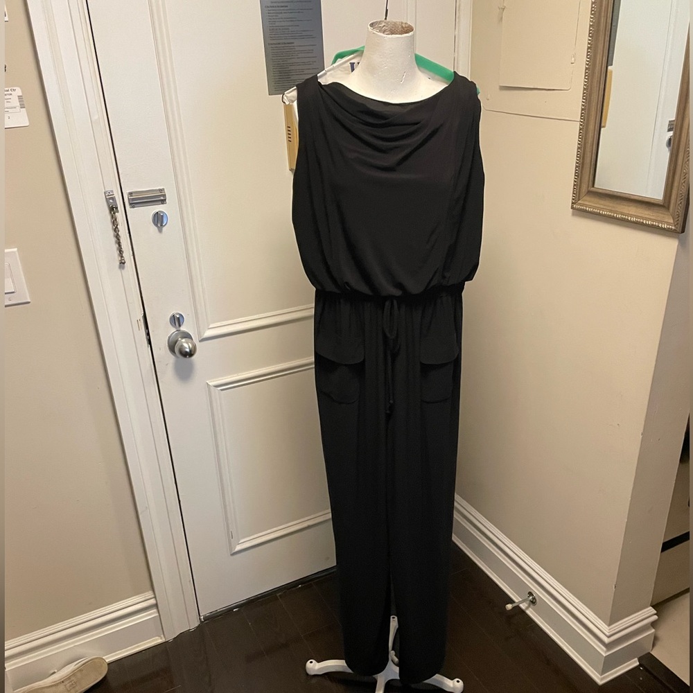 Black jumpsuit with pockets and elastic waist
